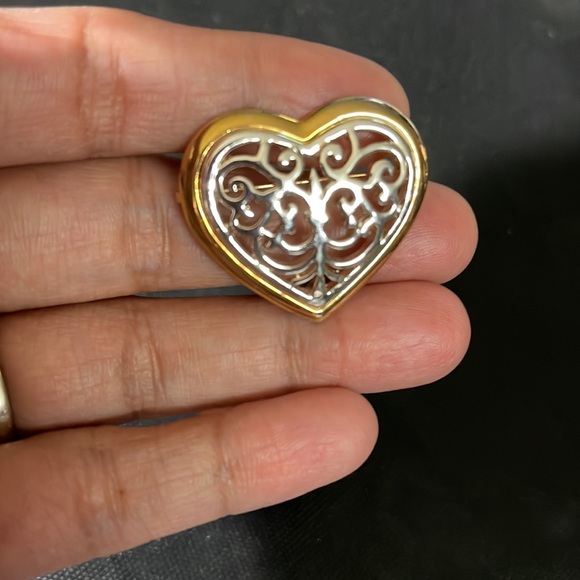 Vintage Danecraft  signed two tone heart filigree brooch - Picture 4 of 12